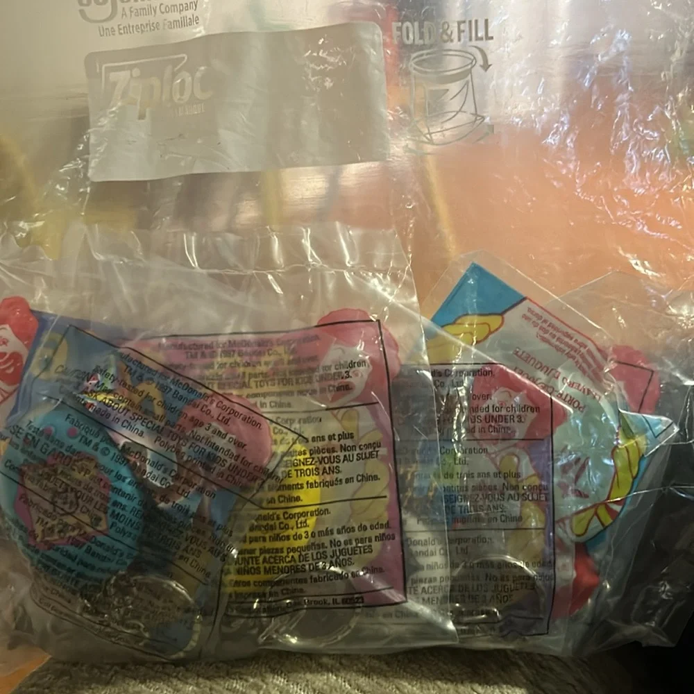 1998 TAMAGOTCHI KEYCHAIN MCDONALDS HAPPY MEAL TOYS 1-8 Bundle - Picture 3 of 11